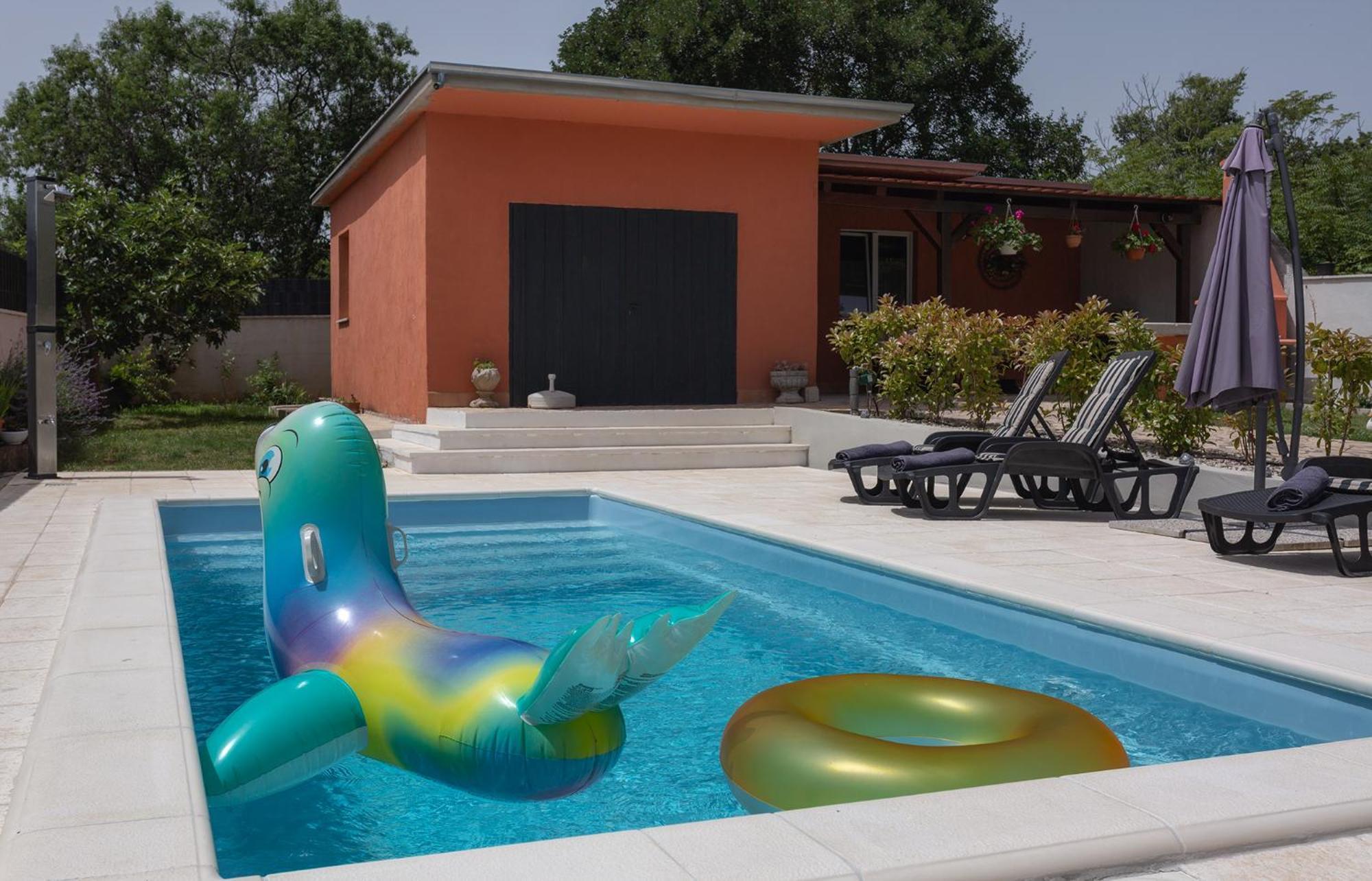 Holiday Home Volta Rakalj Eksteriør billede